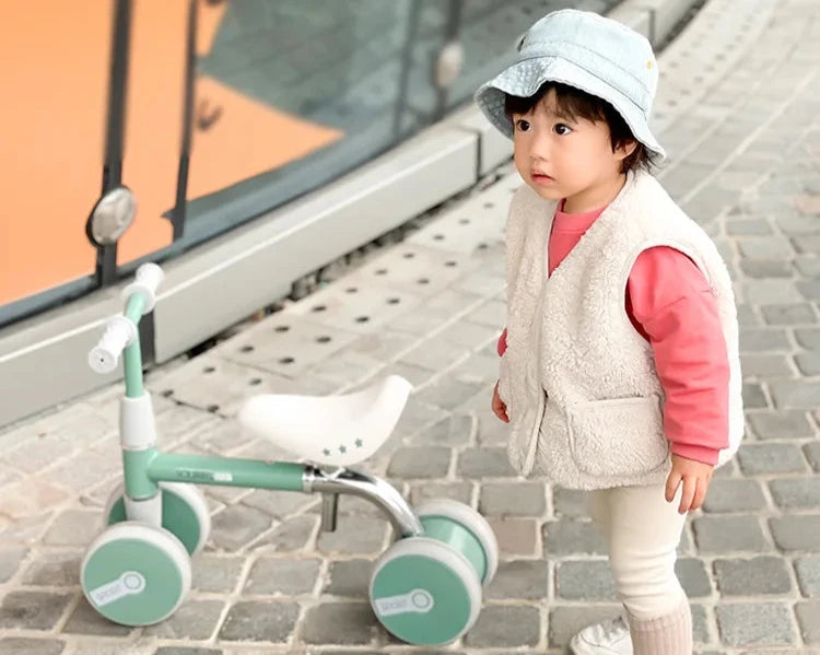 Kids' Balance Car – No-Pedal Outdoor Scooter for Ages 1-5 - SweetPeaShop