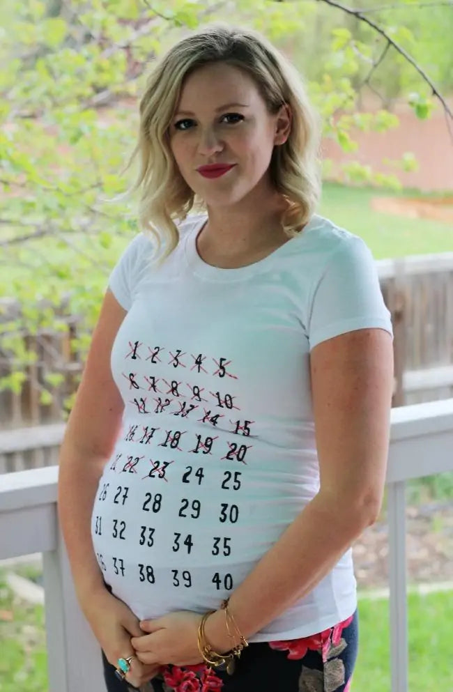 Baby Countdown Maternity Shirt - SweetPeaShop